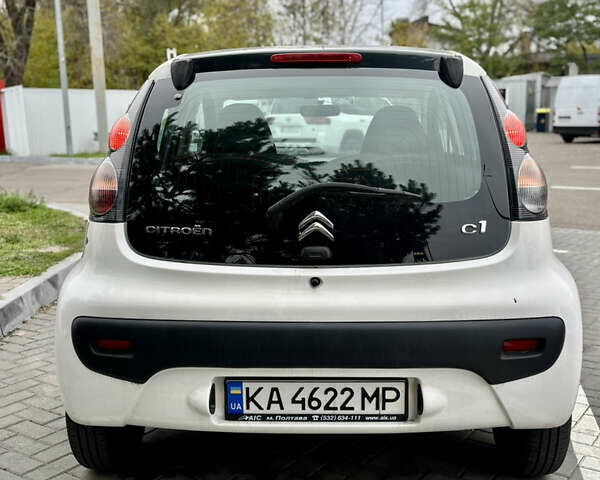 Ситроен С1 2013 в Киеве на Automoto.ua Белый Ситроен С1, объемом двигателя 1 л и пробегом 81 тыс. км за 5900 $, фото 7 на Automoto.ua