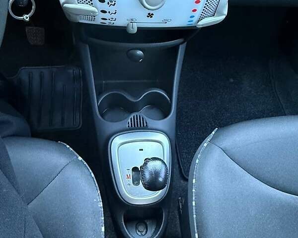 Ситроен С1 2013 в Киеве на Automoto.ua Белый Ситроен С1, объемом двигателя 1 л и пробегом 100 тыс. км за 4100 $, фото 25 на Automoto.ua