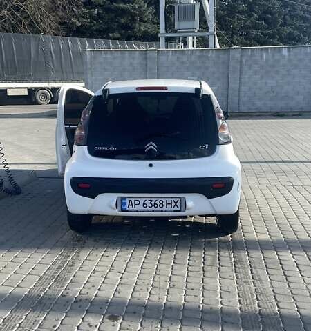 Сітроен С1 2013 у Каменке-Бугской на Automoto.ua Білий Сітроен С1, об'ємом двигуна 1 л та пробігом 175 тис. км за 5200 $, фото 4 на Automoto.ua