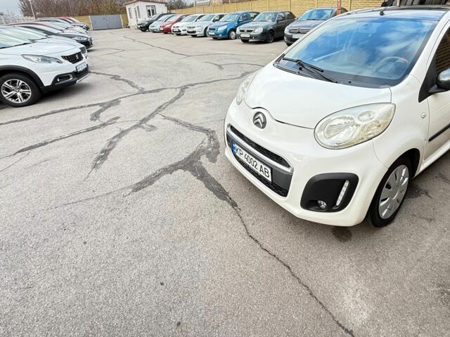 Белый Ситроен С1, объемом двигателя 1 л и пробегом 190 тыс. км за 5900 $, фото 1 на Automoto.ua