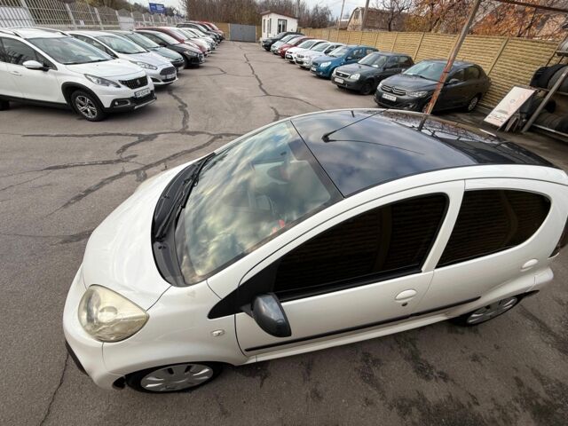 Белый Ситроен С1, объемом двигателя 1 л и пробегом 190 тыс. км за 5900 $, фото 4 на Automoto.ua