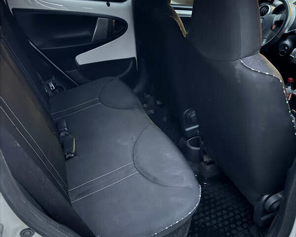 Білий Сітроен С1, об'ємом двигуна 1 л та пробігом 102 тис. км за 5500 $, фото 10 на Automoto.ua