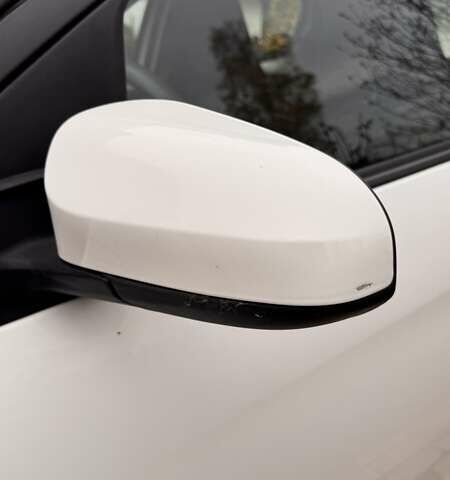 Белый Ситроен С1, объемом двигателя 1 л и пробегом 200 тыс. км за 6800 $, фото 9 на Automoto.ua