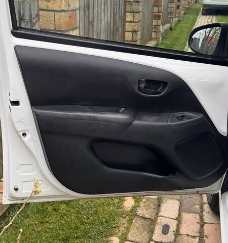 Белый Ситроен С1, объемом двигателя 1 л и пробегом 200 тыс. км за 6800 $, фото 46 на Automoto.ua