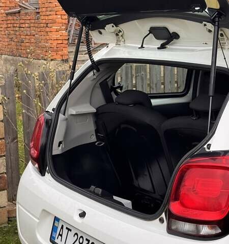 Белый Ситроен С1, объемом двигателя 1 л и пробегом 200 тыс. км за 6800 $, фото 27 на Automoto.ua