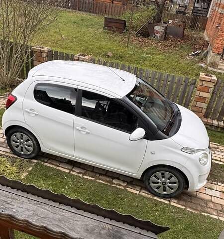 Белый Ситроен С1, объемом двигателя 1 л и пробегом 200 тыс. км за 6800 $, фото 10 на Automoto.ua