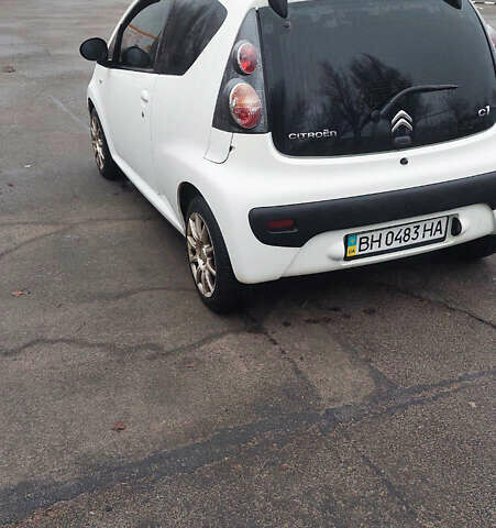 Білий Сітроен С1, об'ємом двигуна 1 л та пробігом 45 тис. км за 5500 $, фото 3 на Automoto.ua