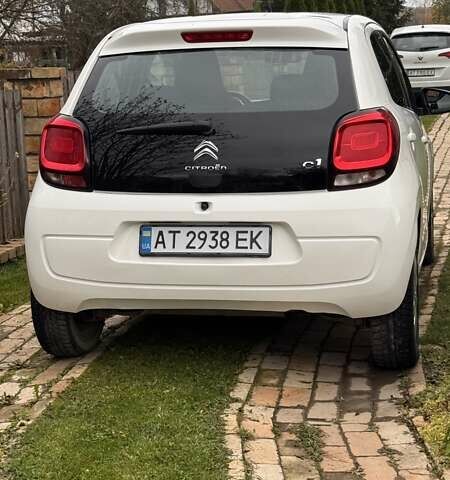 Белый Ситроен С1, объемом двигателя 1 л и пробегом 200 тыс. км за 6800 $, фото 48 на Automoto.ua