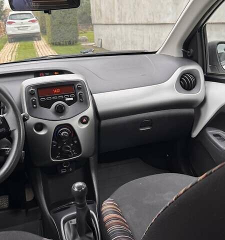 Ситроен С1 2014 в Рожнятове на Automoto.ua Белый Ситроен С1, объемом двигателя 1.2 л и пробегом 200 тыс. км за 6900 $, фото 25 на Automoto.ua