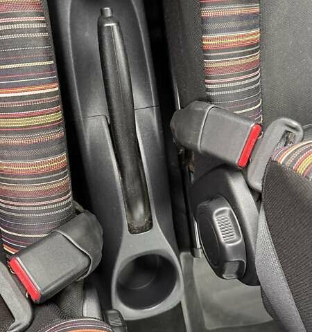 Белый Ситроен С1, объемом двигателя 1 л и пробегом 200 тыс. км за 6800 $, фото 38 на Automoto.ua