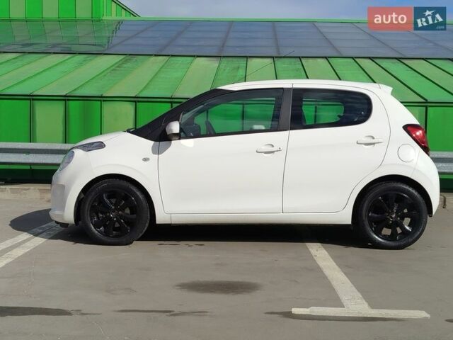 Белый Ситроен С1, объемом двигателя 1 л и пробегом 68 тыс. км за 9800 $, фото 2 на Automoto.ua