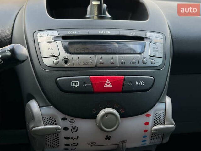 Сітроен С1 2011 у Львові на Automoto.ua Чорний Сітроен С1, об'ємом двигуна 1 л та пробігом 148 тис. км за 4900 $, фото 11 на Automoto.ua