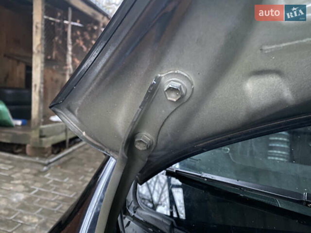 Чорний Сітроен С1, об'ємом двигуна 1 л та пробігом 158 тис. км за 5700 $, фото 32 на Automoto.ua