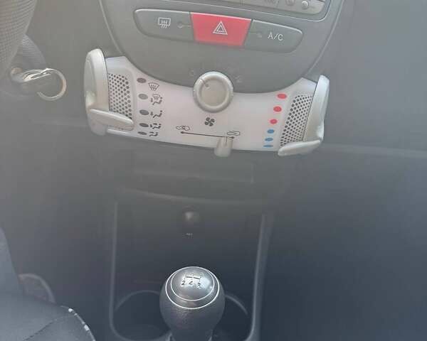 Чорний Сітроен С1, об'ємом двигуна 1 л та пробігом 158 тис. км за 5500 $, фото 22 на Automoto.ua