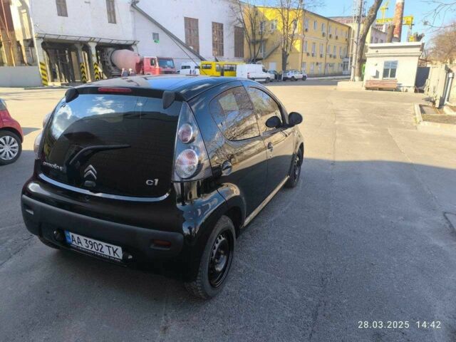 Ситроен С1 2012 в Киеве на Automoto.ua Черный Ситроен С1, объемом двигателя 1 л и пробегом 172 тыс. км за 5700 $, фото 2 на Automoto.ua