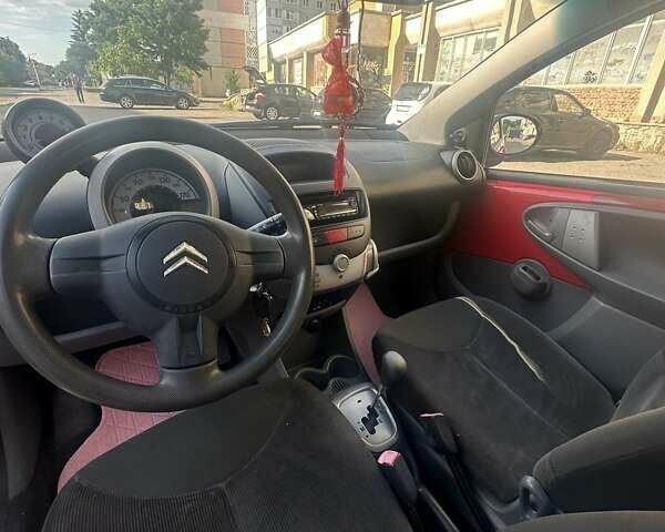 Красный Ситроен С1, объемом двигателя 1 л и пробегом 293 тыс. км за 4500 $, фото 10 на Automoto.ua
