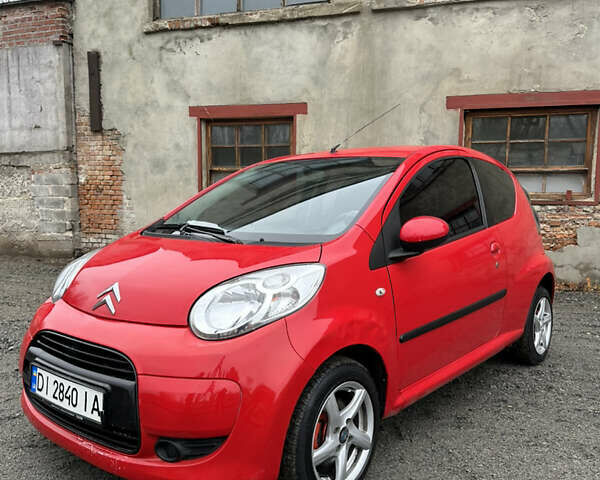 Красный Ситроен С1, объемом двигателя 1 л и пробегом 127 тыс. км за 2950 $, фото 4 на Automoto.ua