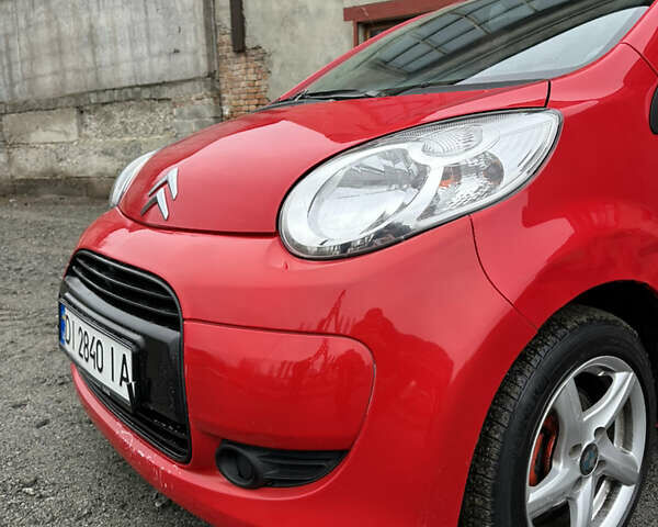 Красный Ситроен С1, объемом двигателя 1 л и пробегом 127 тыс. км за 2950 $, фото 5 на Automoto.ua