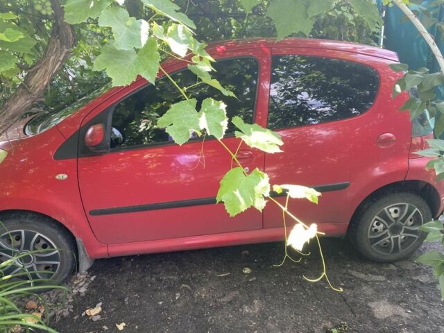 Ситроен С1 2008 в Василькове на Automoto.ua Красный Ситроен С1, объемом двигателя 1 л и пробегом 202 тыс. км за 4000 $, фото 4 на Automoto.ua