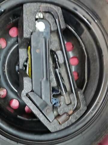 Червоний Сітроен С1, об'ємом двигуна 1 л та пробігом 157 тис. км за 4150 $, фото 19 на Automoto.ua