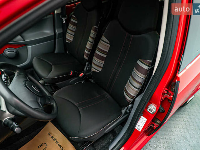 Червоний Сітроен С1, об'ємом двигуна 1 л та пробігом 113 тис. км за 6668 $, фото 8 на Automoto.ua