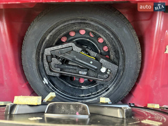 Красный Ситроен С1, объемом двигателя 1 л и пробегом 86 тыс. км за 5399 $, фото 9 на Automoto.ua