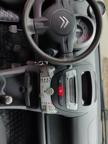 Червоний Сітроен С1, об'ємом двигуна 1 л та пробігом 157 тис. км за 4150 $, фото 13 на Automoto.ua