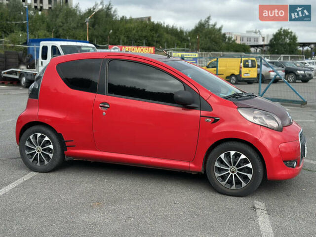 Красный Ситроен С1, объемом двигателя 1 л и пробегом 247 тыс. км за 2500 $, фото 3 на Automoto.ua