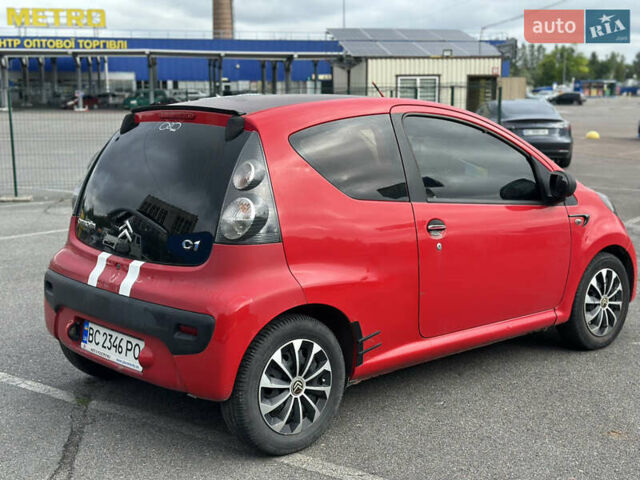 Красный Ситроен С1, объемом двигателя 1 л и пробегом 247 тыс. км за 2500 $, фото 4 на Automoto.ua