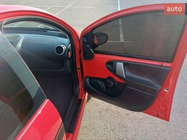 Красный Ситроен С1, объемом двигателя 1 л и пробегом 111 тыс. км за 6350 $, фото 53 на Automoto.ua
