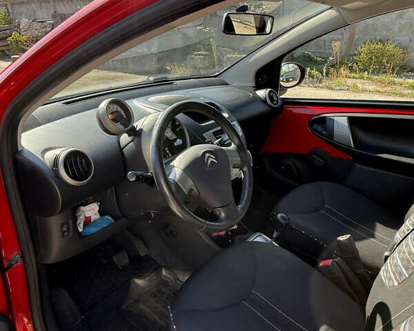 Червоний Сітроен С1, об'ємом двигуна 0.9 л та пробігом 180 тис. км за 4500 $, фото 11 на Automoto.ua