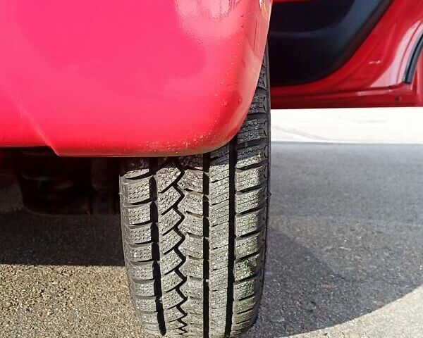 Красный Ситроен С1, объемом двигателя 1 л и пробегом 111 тыс. км за 6350 $, фото 40 на Automoto.ua