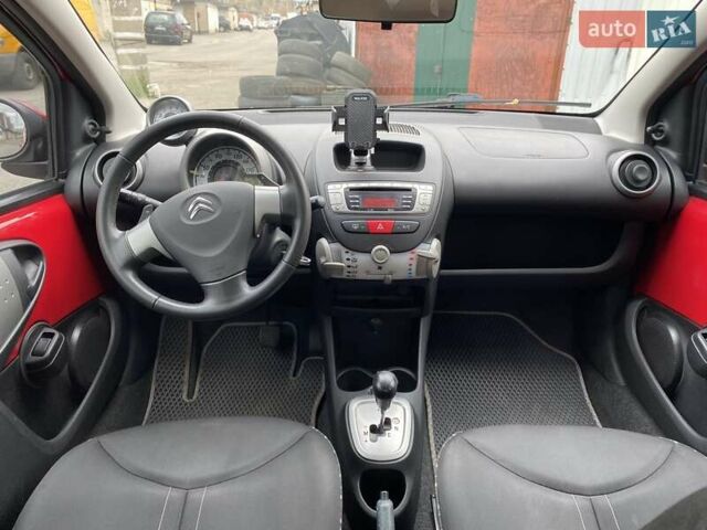 Сітроен С1 2012 у Києві на Automoto.ua Червоний Сітроен С1, об'ємом двигуна 1 л та пробігом 111 тис. км за 4700 $, фото 10 на Automoto.ua