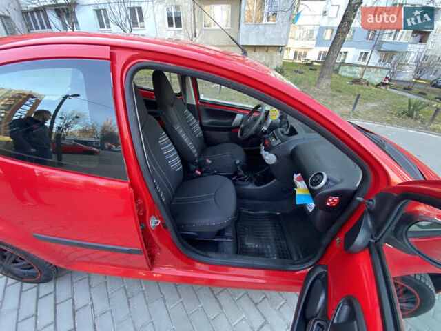 Красный Ситроен С1, объемом двигателя 1 л и пробегом 182 тыс. км за 4500 $, фото 9 на Automoto.ua