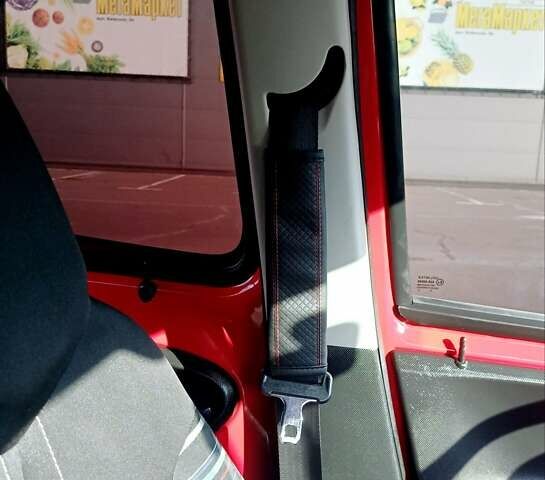 Красный Ситроен С1, объемом двигателя 1 л и пробегом 111 тыс. км за 6350 $, фото 76 на Automoto.ua