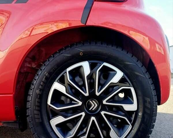 Красный Ситроен С1, объемом двигателя 1 л и пробегом 111 тыс. км за 6350 $, фото 42 на Automoto.ua