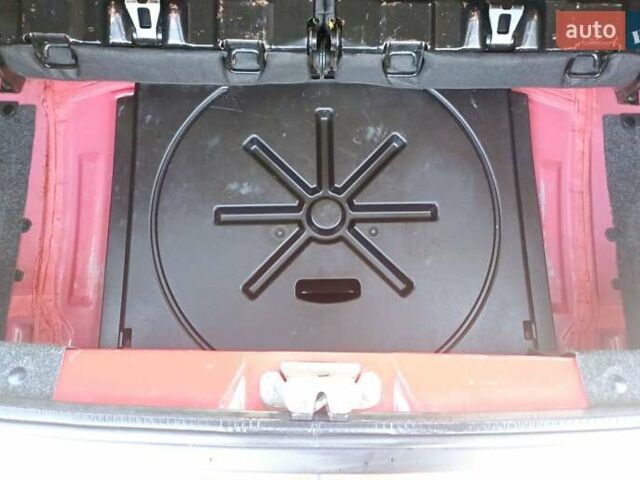 Красный Ситроен С1, объемом двигателя 1 л и пробегом 111 тыс. км за 6350 $, фото 23 на Automoto.ua