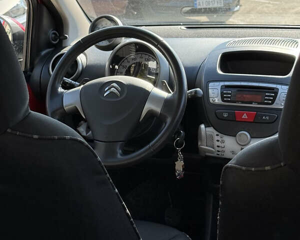 Червоний Сітроен С1, об'ємом двигуна 0.9 л та пробігом 180 тис. км за 4500 $, фото 18 на Automoto.ua