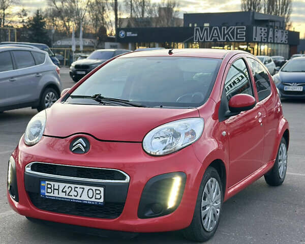 Червоний Сітроен С1, об'ємом двигуна 0.9 л та пробігом 148 тис. км за 5200 $, фото 2 на Automoto.ua