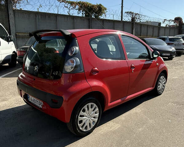 Червоний Сітроен С1, об'ємом двигуна 0.9 л та пробігом 180 тис. км за 4500 $, фото 2 на Automoto.ua