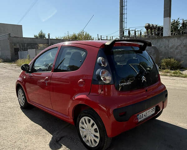 Червоний Сітроен С1, об'ємом двигуна 0.9 л та пробігом 180 тис. км за 4500 $, фото 1 на Automoto.ua