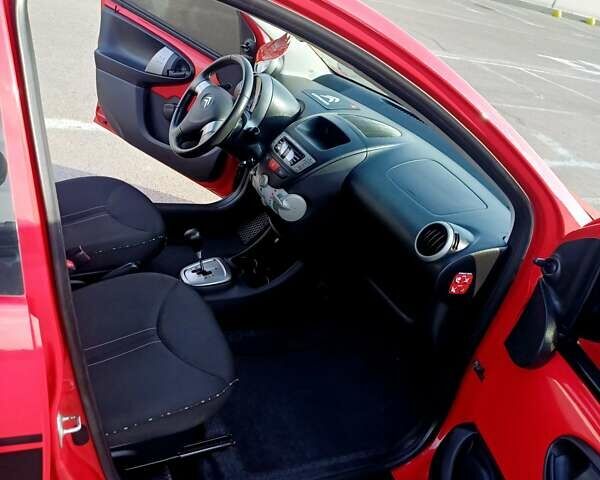 Красный Ситроен С1, объемом двигателя 1 л и пробегом 111 тыс. км за 6350 $, фото 65 на Automoto.ua