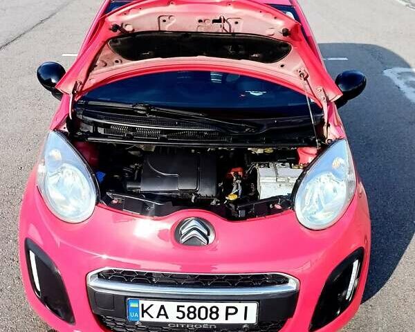 Красный Ситроен С1, объемом двигателя 1 л и пробегом 111 тыс. км за 6350 $, фото 31 на Automoto.ua