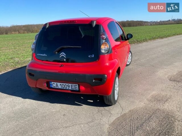 Красный Ситроен С1, объемом двигателя 1 л и пробегом 100 тыс. км за 4500 $, фото 6 на Automoto.ua