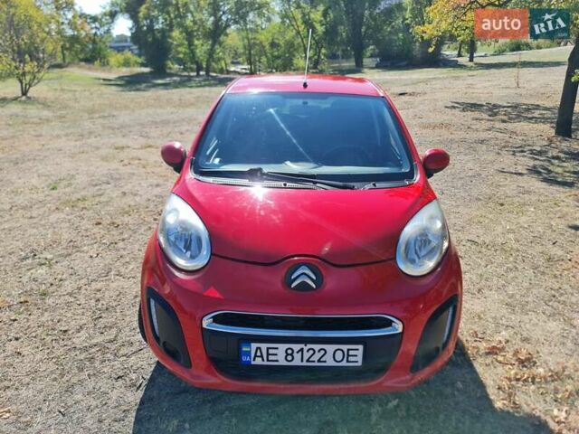Красный Ситроен С1, объемом двигателя 1 л и пробегом 150 тыс. км за 6300 $, фото 23 на Automoto.ua