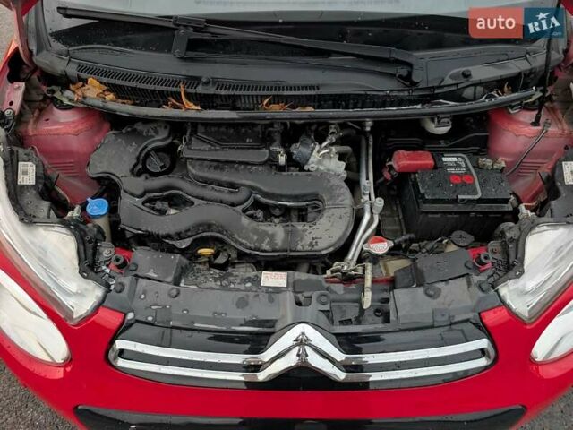 Красный Ситроен С1, объемом двигателя 1 л и пробегом 34 тыс. км за 7300 $, фото 12 на Automoto.ua