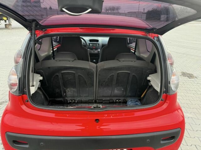 Червоний Сітроен С1, об'ємом двигуна 1 л та пробігом 175 тис. км за 4700 $, фото 1 на Automoto.ua