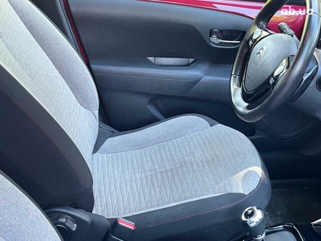 Красный Ситроен С1, объемом двигателя 1 л и пробегом 26 тыс. км за 11990 $, фото 21 на Automoto.ua