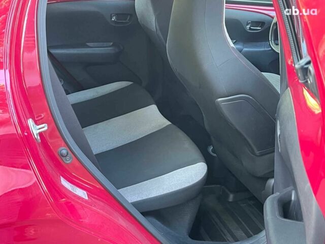 Красный Ситроен С1, объемом двигателя 1 л и пробегом 26 тыс. км за 11990 $, фото 24 на Automoto.ua