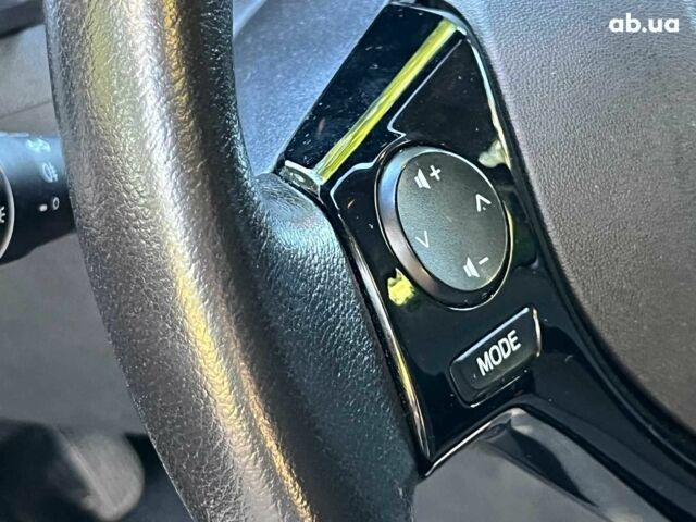 Красный Ситроен С1, объемом двигателя 1 л и пробегом 26 тыс. км за 11990 $, фото 33 на Automoto.ua